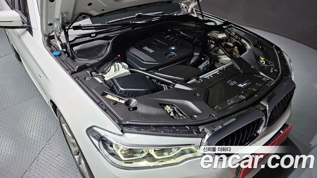 BMW 5-Series 2017 — photo 6