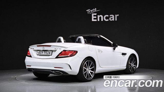 Mercedes-Benz SLC-Class 2017 — photo 2