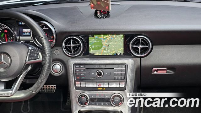 Mercedes-Benz SLC-Class 2017 — photo 13