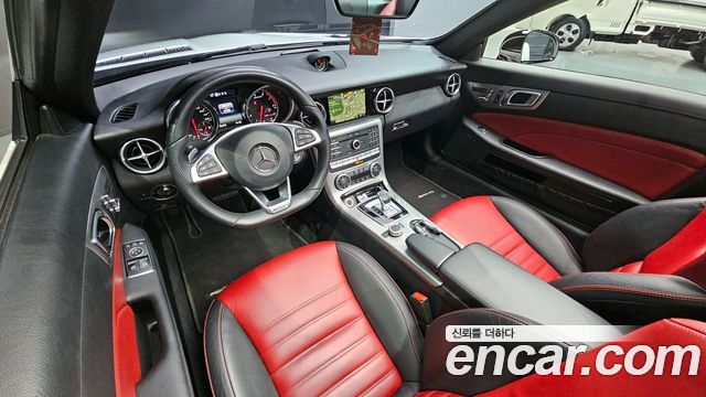 Mercedes-Benz SLC-Class 2017 — photo 20