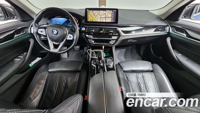 BMW 5-Series 2021 — photo 7