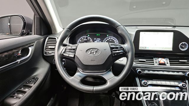Hyundai Grandeur 2018 — photo 19