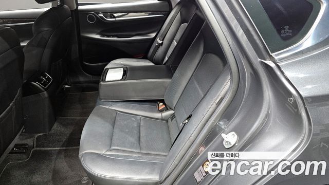 Hyundai Grandeur 2018 — photo 16