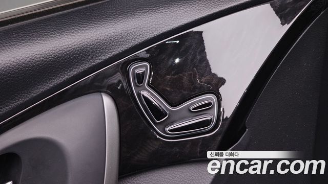 Hyundai Grandeur 2016 — photo 28
