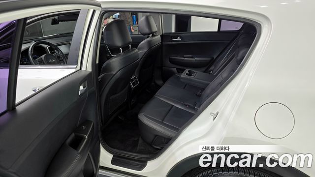 Kia Sportage 2016 — photo 17