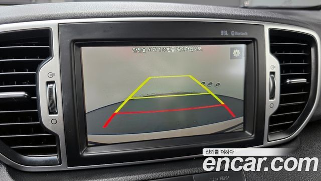 Kia Sportage 2016 — photo 23