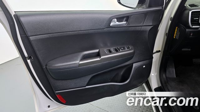 Kia Sportage 2016 — photo 14