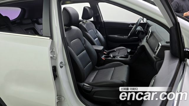 Kia Sportage 2016 — photo 16