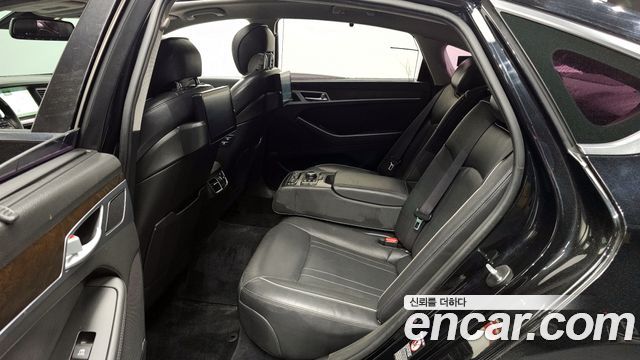 Hyundai Genesis 2015 — photo 11