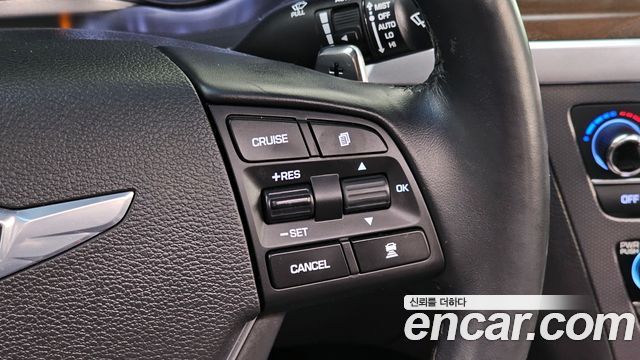 Hyundai Genesis 2015 — photo 13