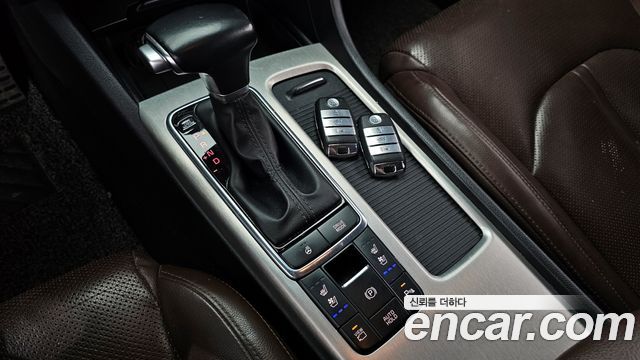 Kia K5 2017 — photo 9