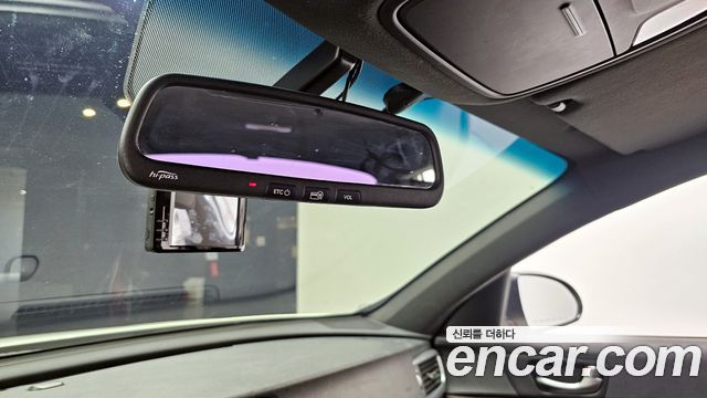 Kia K5 2017 — photo 19