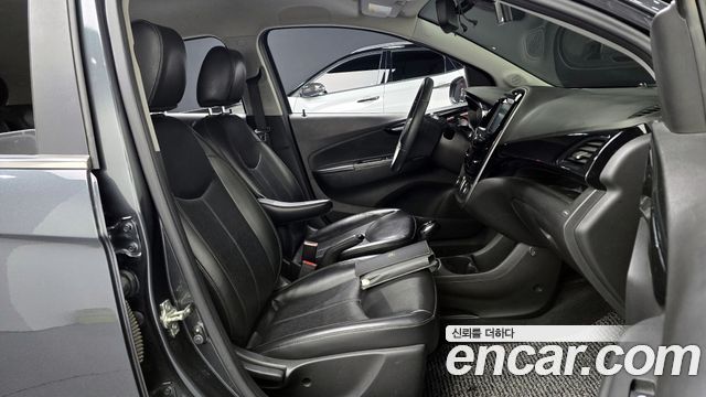 Chevrolet Korea Spark 2018 — photo 11