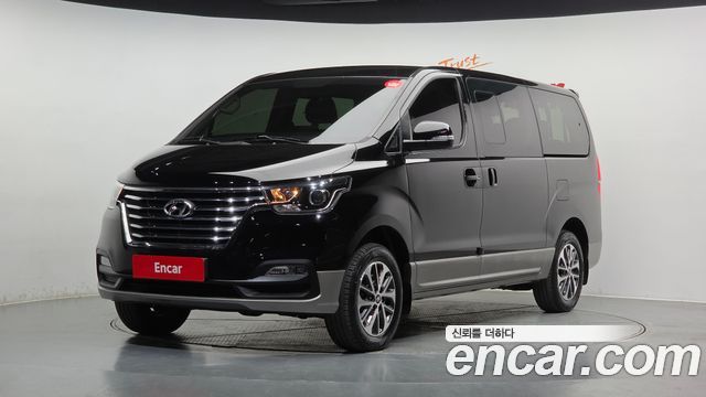 Hyundai Starex 2020 — photo 1