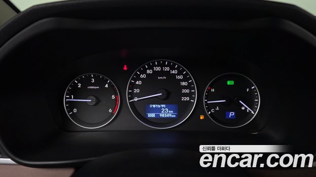 Hyundai Starex 2020 — photo 8