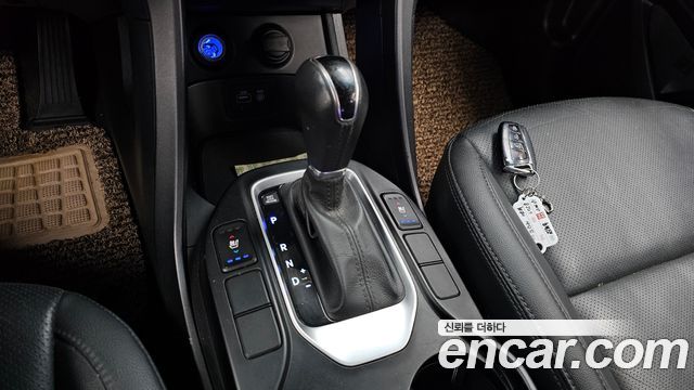 Hyundai Santafe 2016 — photo 12
