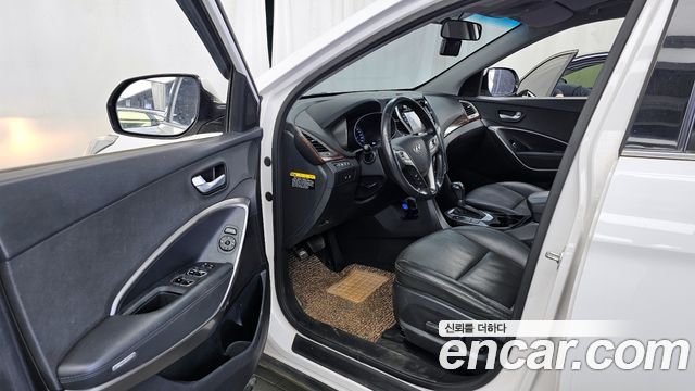 Hyundai Santafe 2016 — photo 13