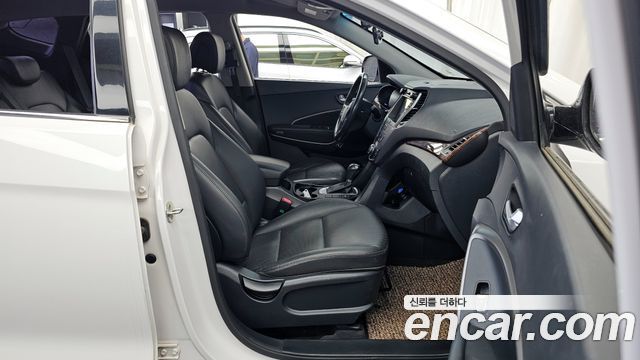 Hyundai Santafe 2016 — photo 17