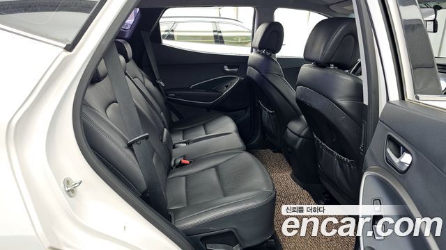 Hyundai Santafe 2016 — photo 18