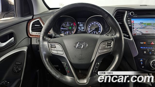 Hyundai Santafe 2016 — photo 19