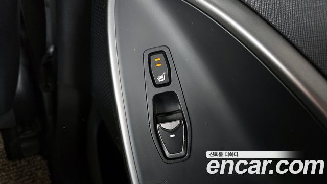 Hyundai Santafe 2016 — photo 25