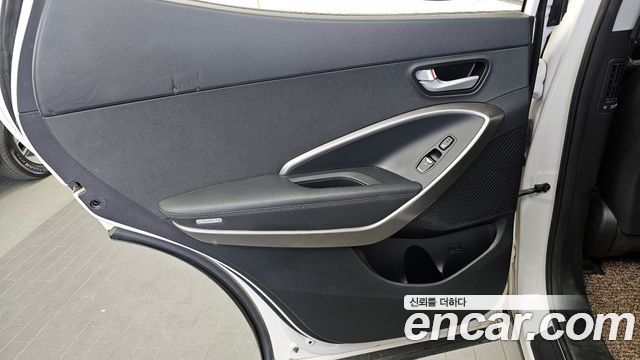 Hyundai Santafe 2016 — photo 15