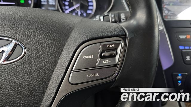 Hyundai Santafe 2016 — photo 27