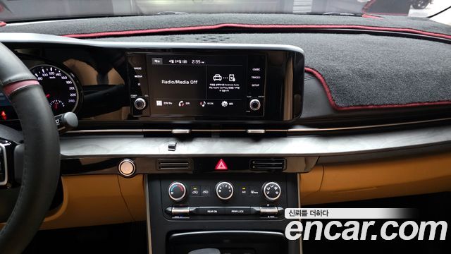 Kia Canival 2022 — photo 20