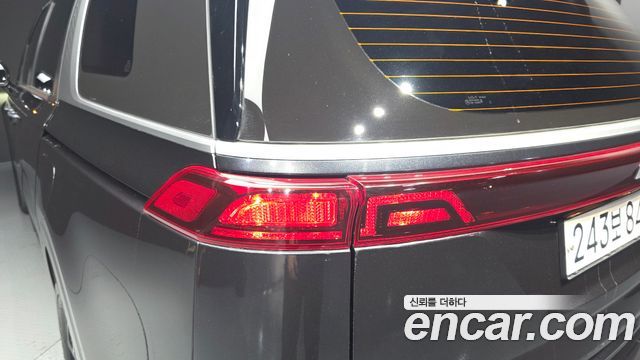 Kia Canival 2022 — photo 9