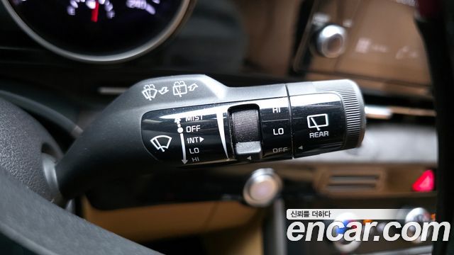 Kia Canival 2022 — photo 27