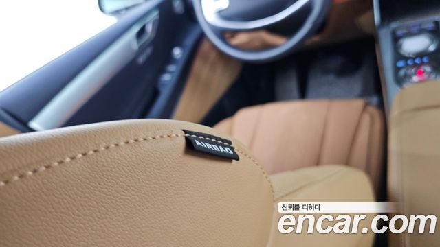 Genesis GV80 2022 — photo 36