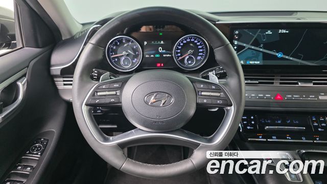 Hyundai Grandeur 2022 — photo 14