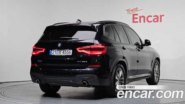 BMW X3 2021 — photo 2