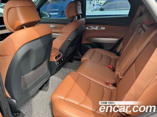 Genesis GV70 2023 — photo 7