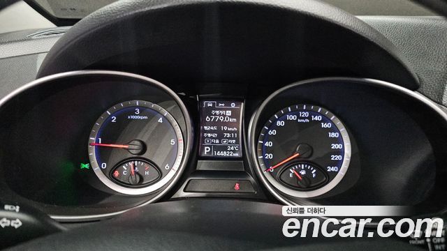 Hyundai Santafe 2013 — photo 8