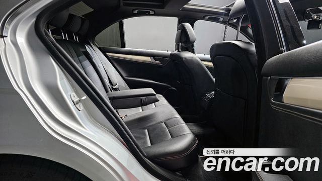 Mercedes-Benz C-Class 2013 — photo 12