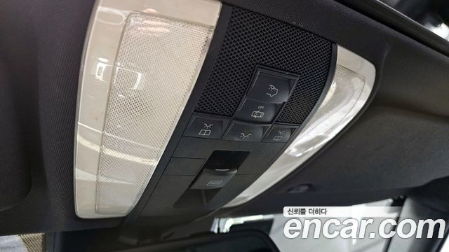 Mercedes-Benz C-Class 2013 — photo 18