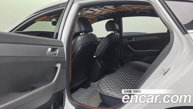 Hyundai Sonata 2019 — photo 18