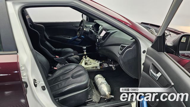 Hyundai Veloster 2013 — photo 11
