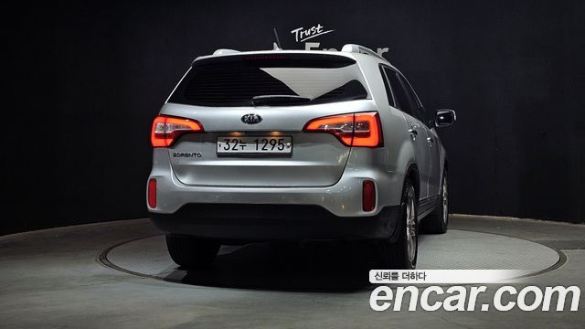 Kia Sorento 2014 — photo 4