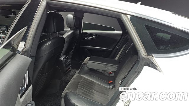 Audi A7 2016 — photo 12