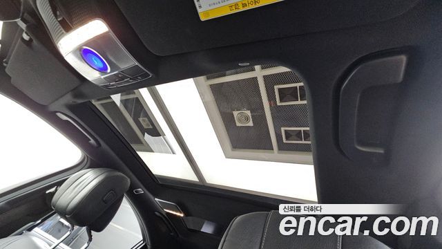 Mercedes-Benz S-Class 2018 — photo 18
