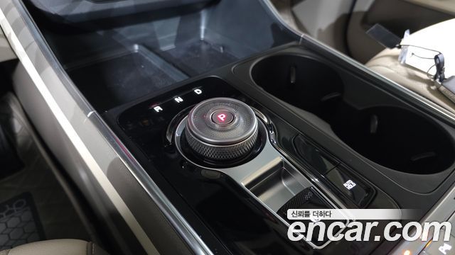 Kia Canival 2025 — photo 9