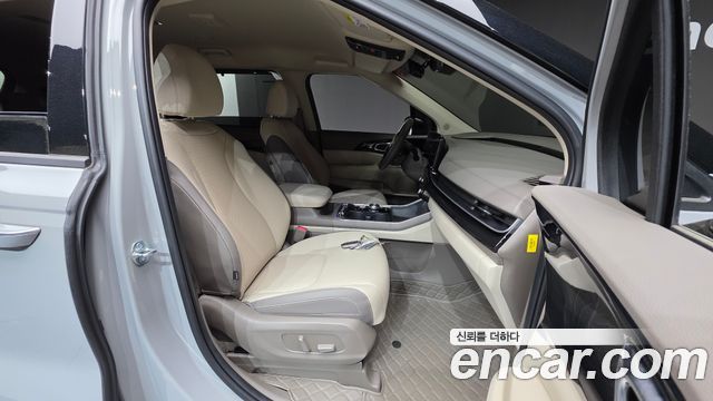 Kia Canival 2025 — photo 10
