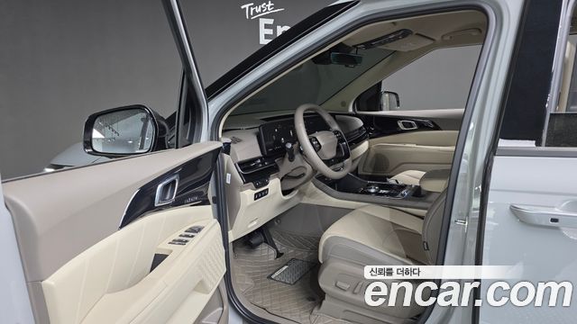 Kia Canival 2025 — photo 11