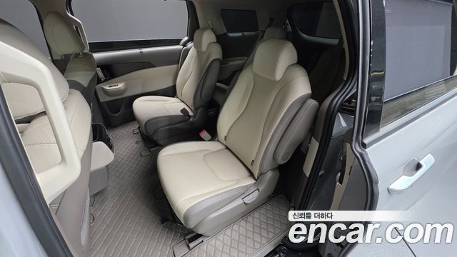 Kia Canival 2025 — photo 17