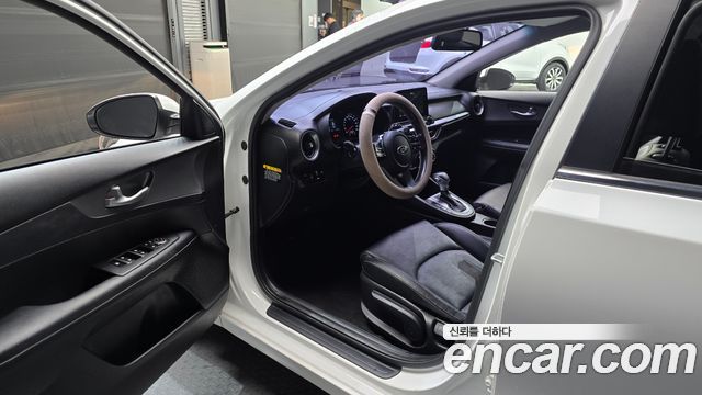 Kia K3 2019 — photo 10