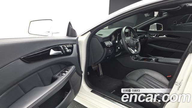 Mercedes-Benz CLS-Class 2017 — photo 11