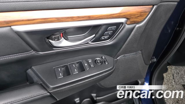 Honda CR-V 2022 — photo 28
