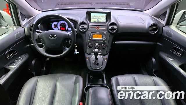 Kia Carens 2013 — photo 7